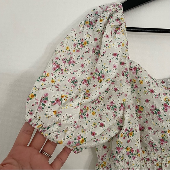 NEW Floral Eyelet Puff Sleeve Top Sz Medium Wild Fable Target - Picture 6 of 6